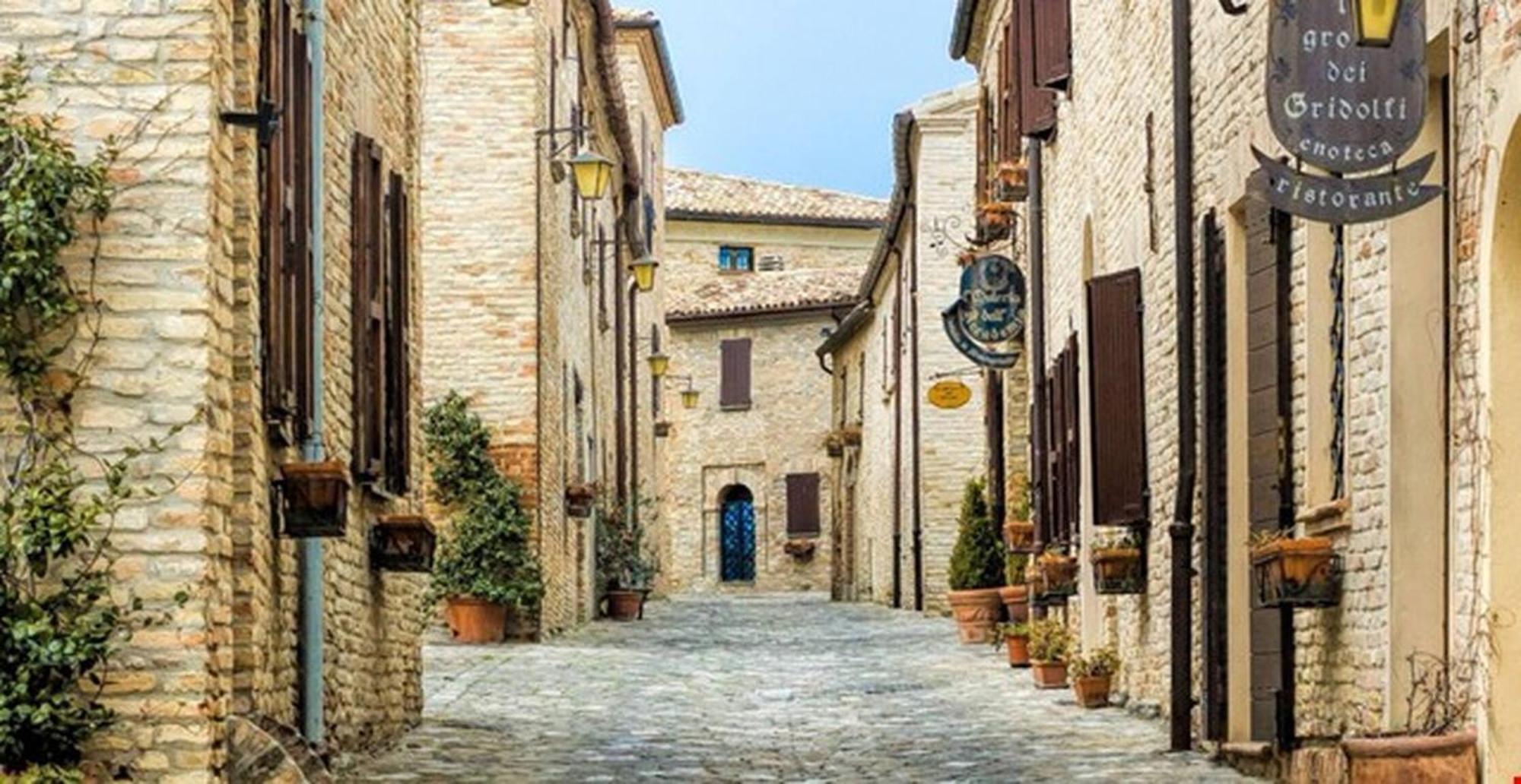 فيلا Borgo Calbianco - Private House With Pool & Airco Cerreto Castello المظهر الخارجي الصورة
