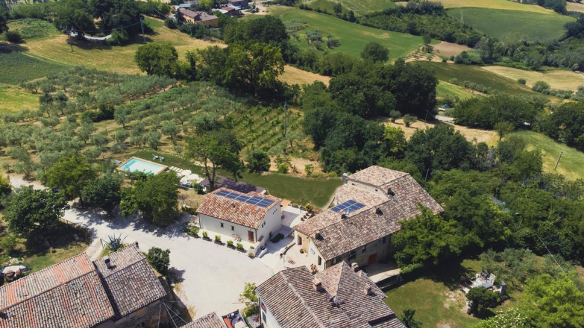 فيلا Borgo Calbianco - Private House With Pool & Airco Cerreto Castello المظهر الخارجي الصورة