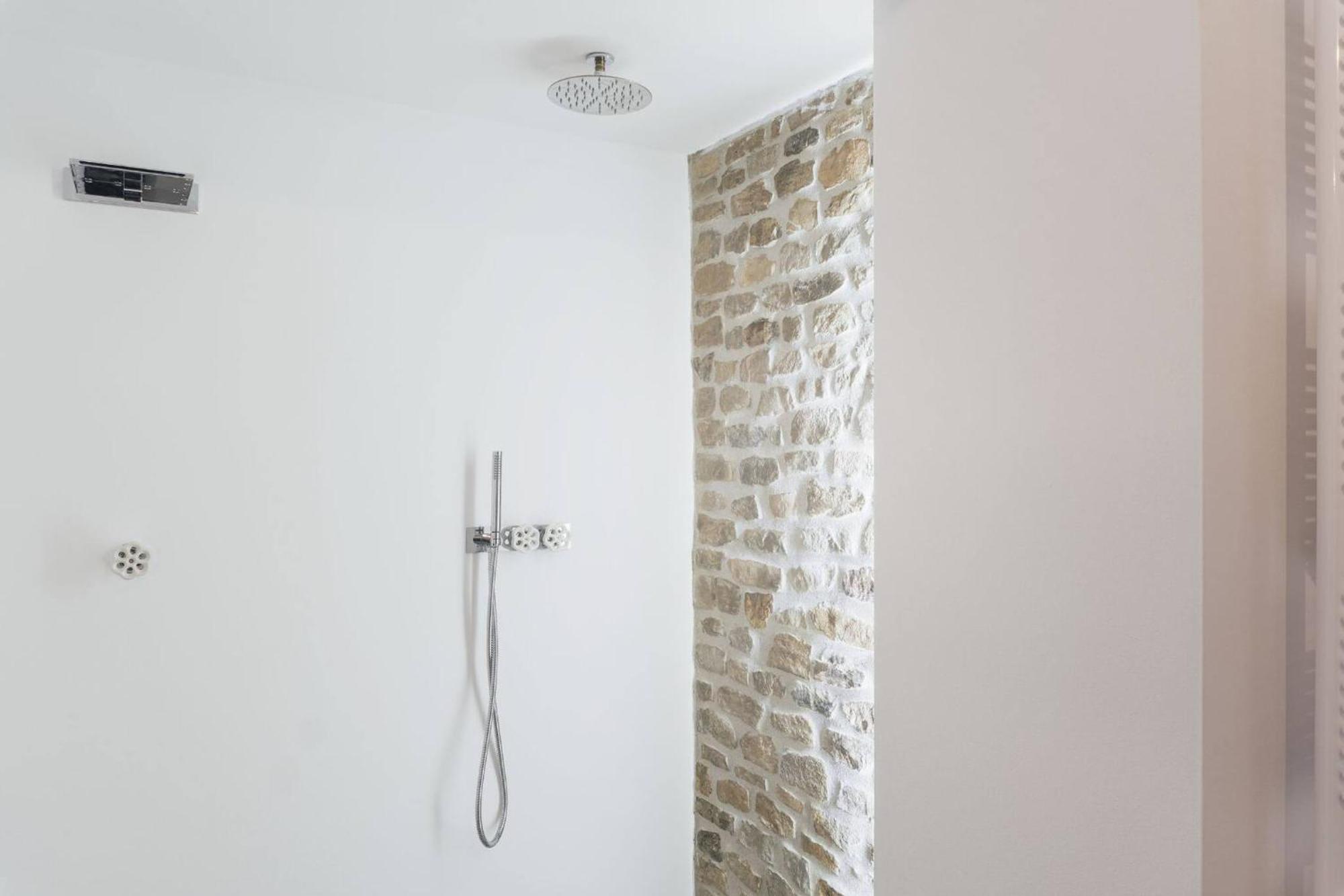 فيلا Borgo Calbianco - Private House With Pool & Airco Cerreto Castello المظهر الخارجي الصورة
