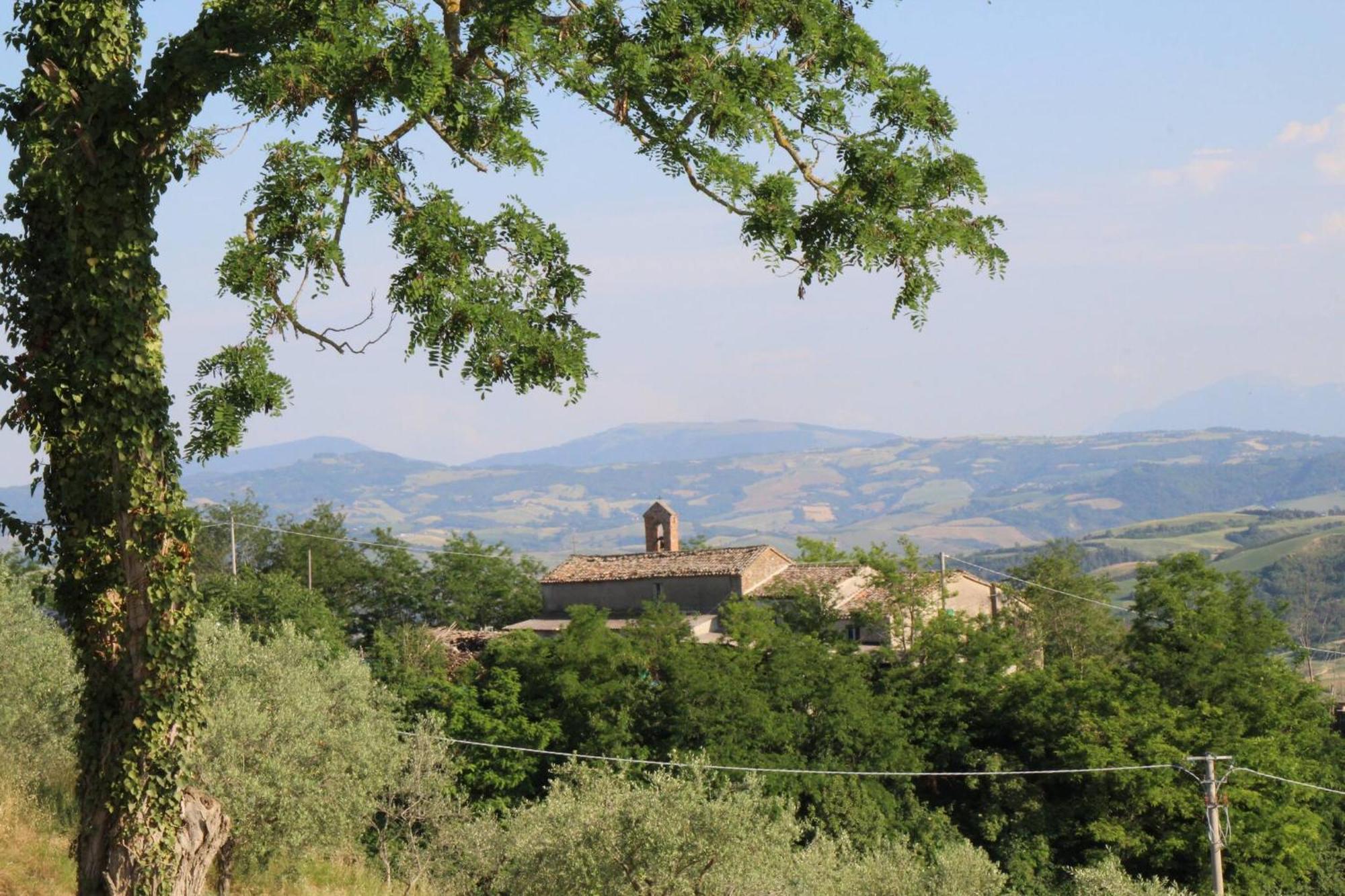 فيلا Borgo Calbianco - Private House With Pool & Airco Cerreto Castello المظهر الخارجي الصورة