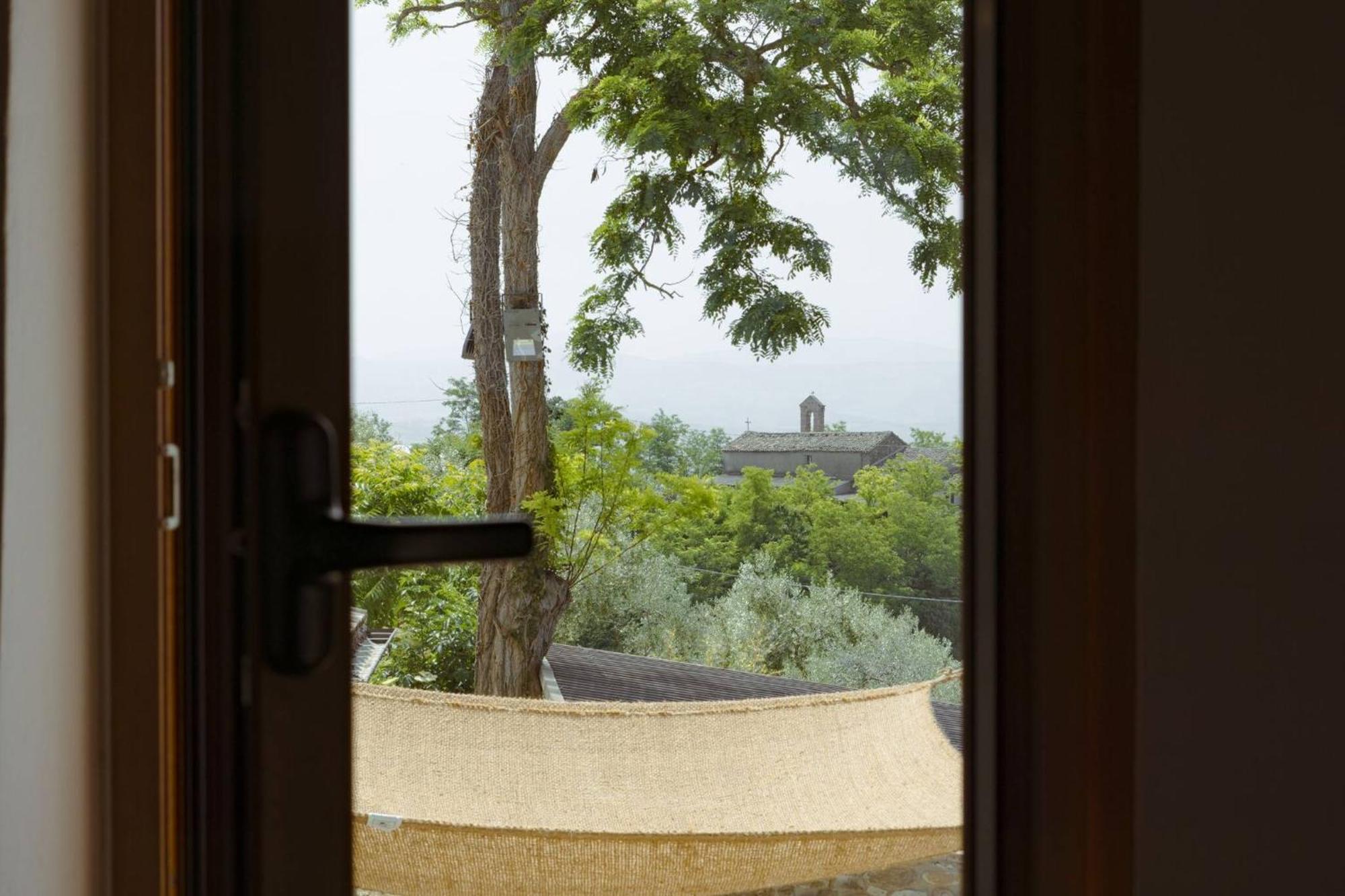 فيلا Borgo Calbianco - Private House With Pool & Airco Cerreto Castello المظهر الخارجي الصورة