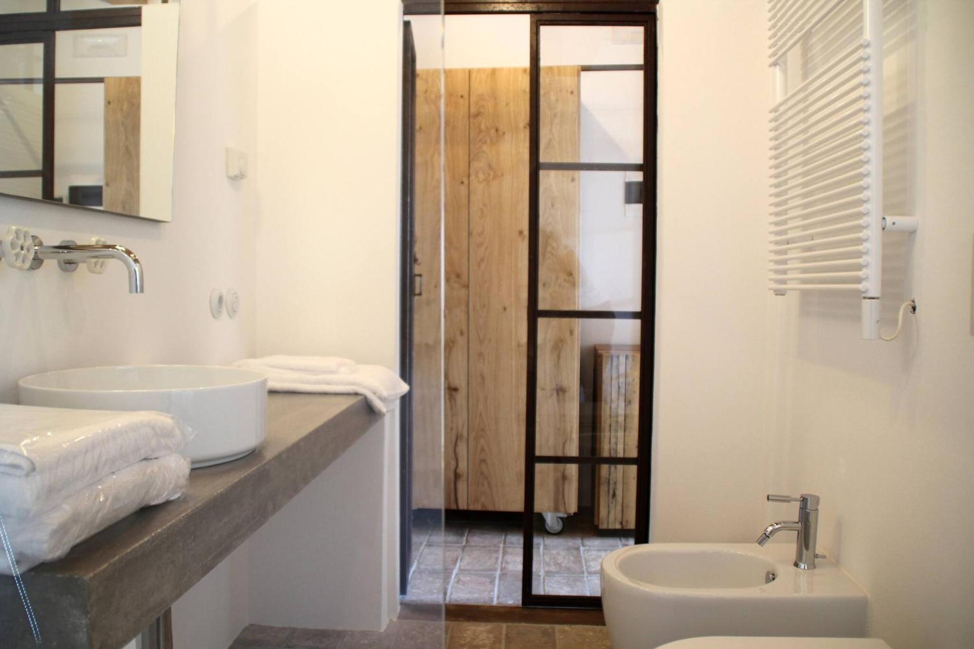 فيلا Borgo Calbianco - Private House With Pool & Airco Cerreto Castello المظهر الخارجي الصورة